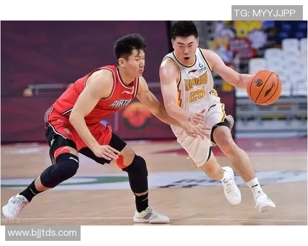 重庆篮球队与杭州篮球队实力对比赛后复盘分析及未来展望